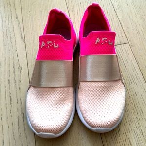 APL ultralight sneakers, size 7.5